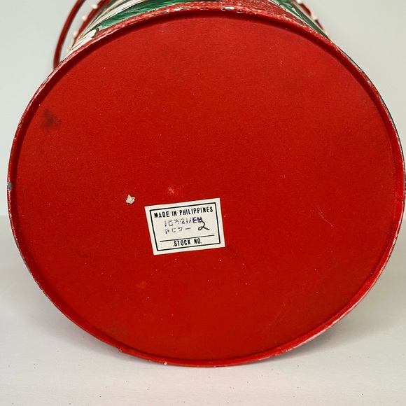 Unique Vintage Style Looking Metal Red Poinsettia Bucket - Picture 6 of 8